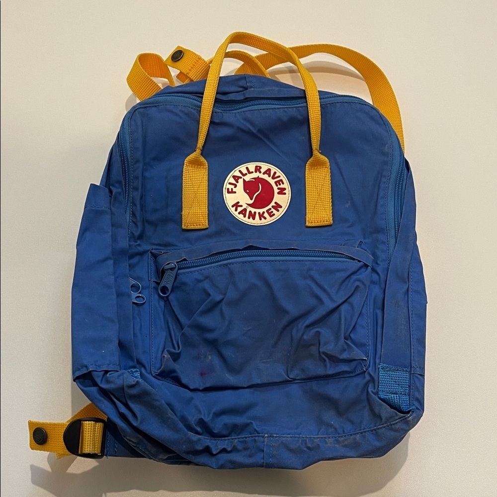 Fjallraven Kånken UnBlue and Yellow Backpack - Picture 2 of 8